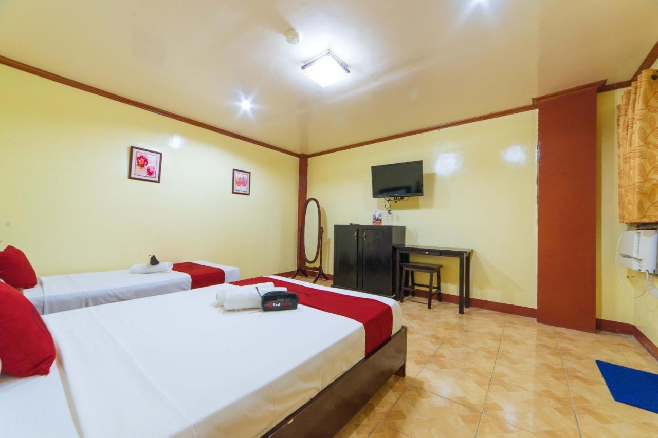 Reddoorz Near Golden Sarok Shrine Kalibo Exterior foto