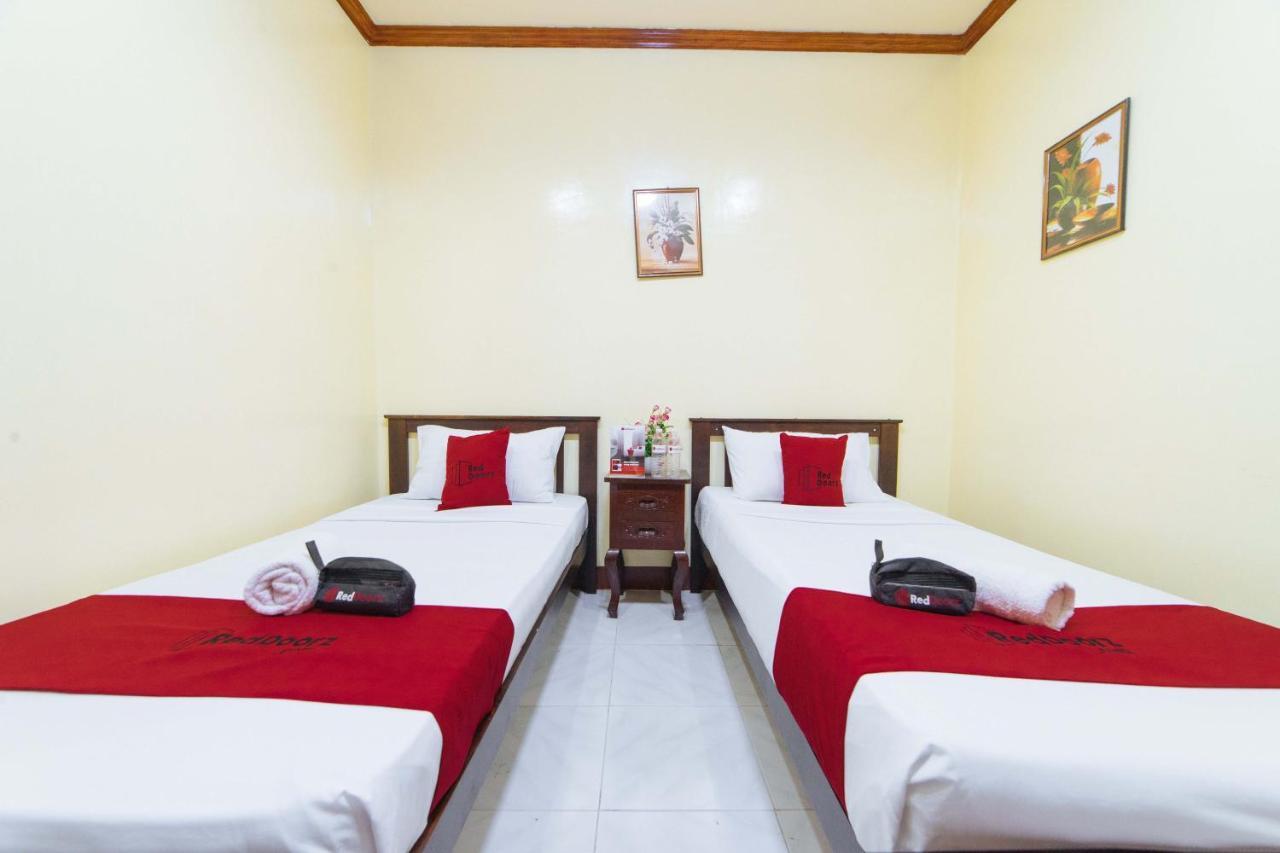 Reddoorz Near Golden Sarok Shrine Kalibo Exterior foto
