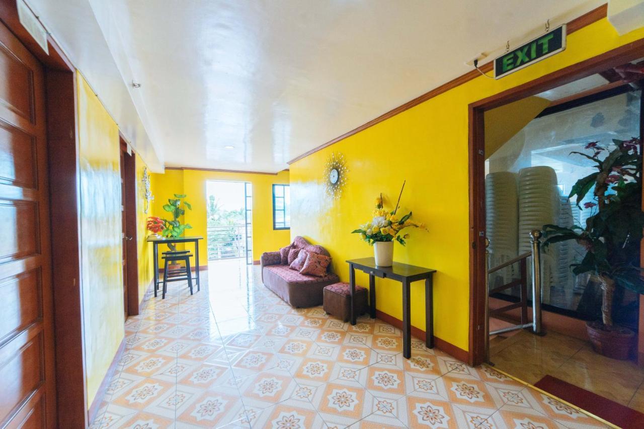 Reddoorz Near Golden Sarok Shrine Kalibo Exterior foto