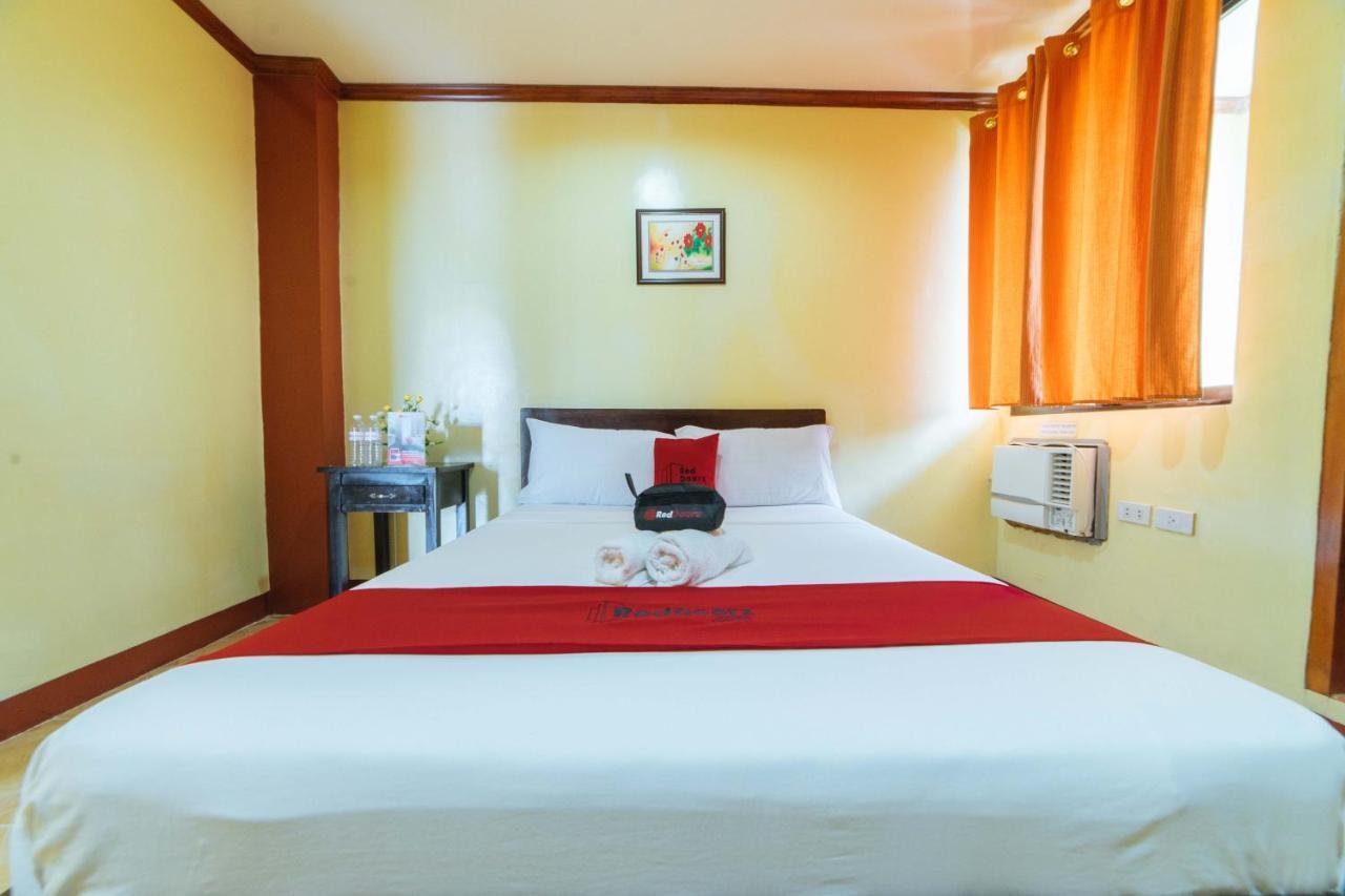 Reddoorz Near Golden Sarok Shrine Kalibo Exterior foto