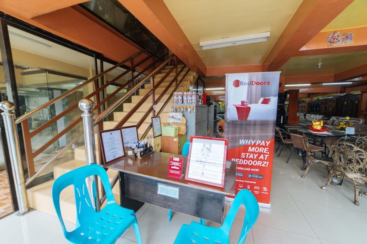 Reddoorz Near Golden Sarok Shrine Kalibo Exterior foto